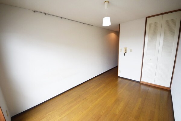 リビング・居室(★7.5帖の洋室です★)