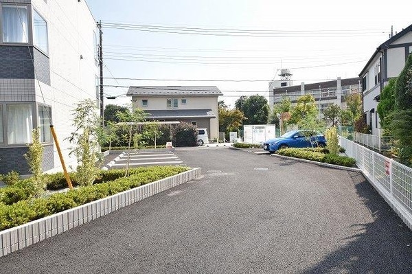 駐車場(★敷地内に広い駐車場です★)