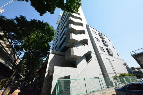外観(★駅徒歩３分の嬉しい立地★)