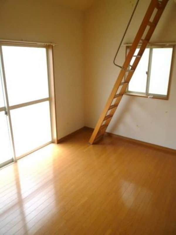 リビング・居室(★角部屋で日当り良好★)