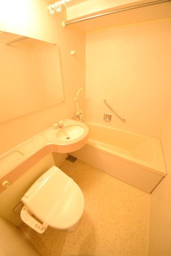 バス／シャワールーム等(別部屋参考写真)