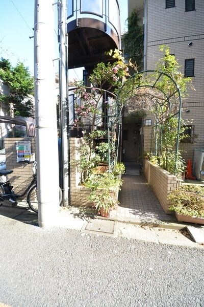 物件内観写真12　(★エントランス★)