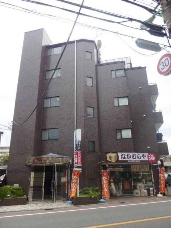 外観(★タイル張りのマンションです★)