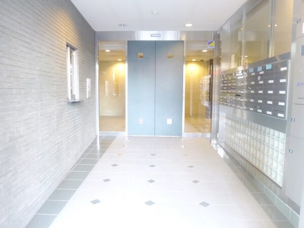 エントランス(外観・共用部分)