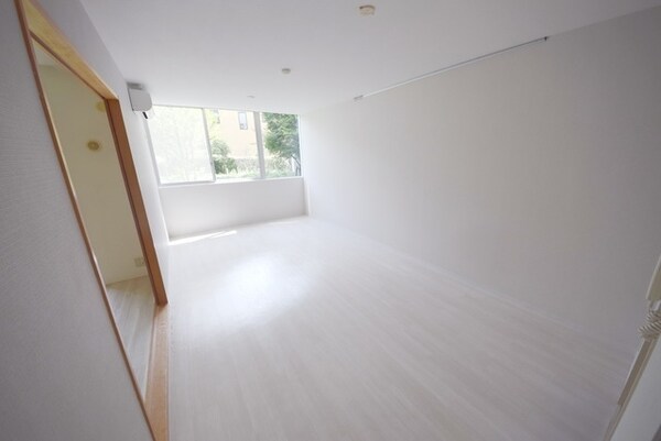 その他室内・内装(★広々としたリビングです★)