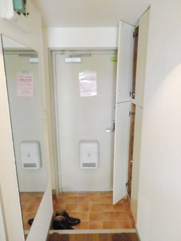 玄関(別部屋参考写真)