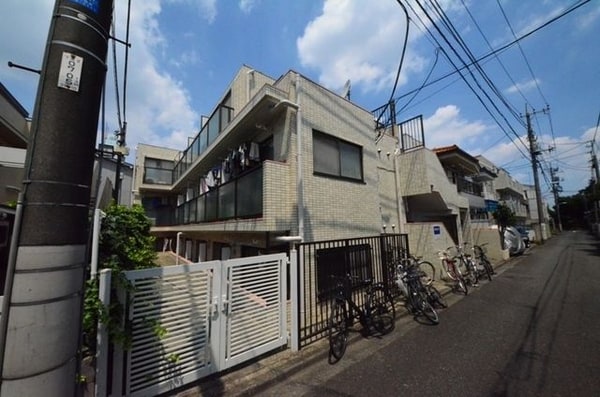 外観(★周辺は閑静な住宅街★)