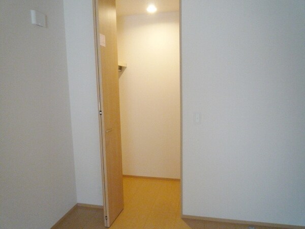 収納(★ウォークインクローゼット★)