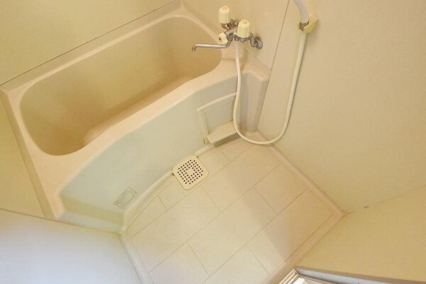 バス／シャワールーム等(別部屋参考写真)