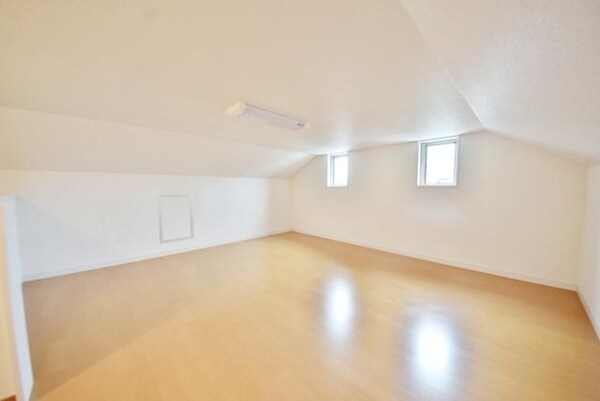 その他室内・内装(★屋根裏★)