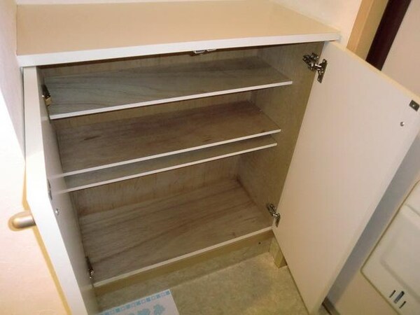 設備(★シューズボックスです★)