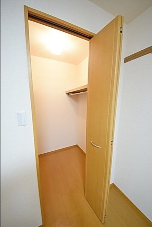 収納(★ウォークインクローゼット★)