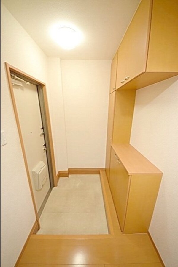 玄関(★いっぱい入る玄関収納★)