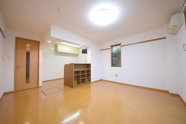 リビング・居室(★ＬＤＫ１３帖★)