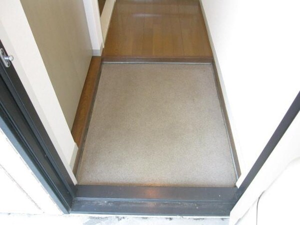 玄関(★落ち着いた雰囲気の厳寒です★)