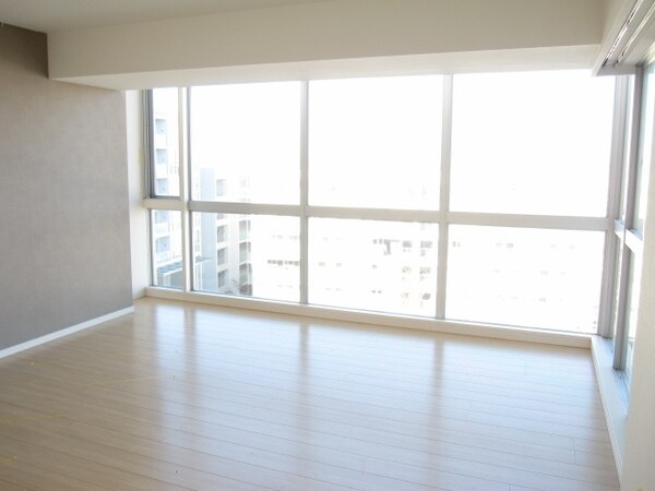 リビング・居室(★明るいリビング１６．５帖・眺望良好★)