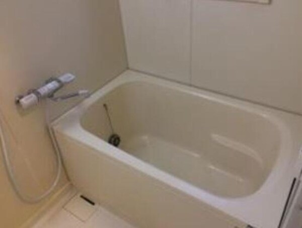 バス／シャワールーム等(別部屋参考画像)