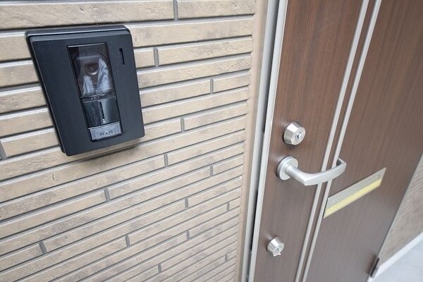 エントランス(★安心の2ロック付き★)