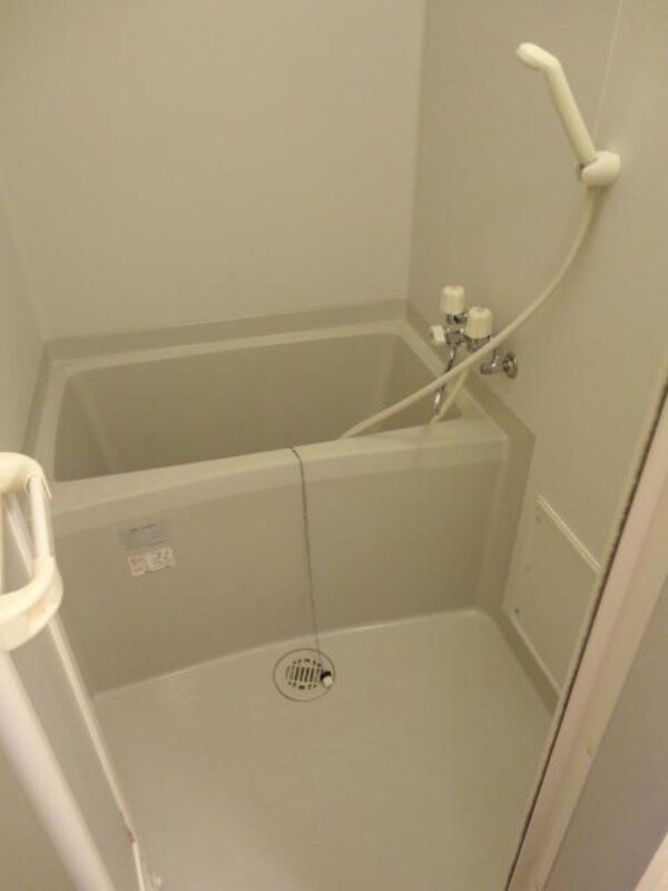 バス／シャワールーム等(バスルーム)