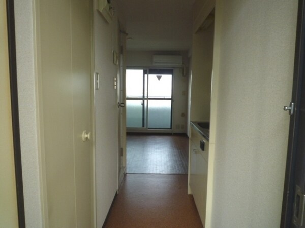 玄関(★玄関から★※別部屋参考写真)