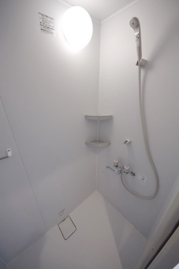 バス／シャワールーム等(シャワールーム)