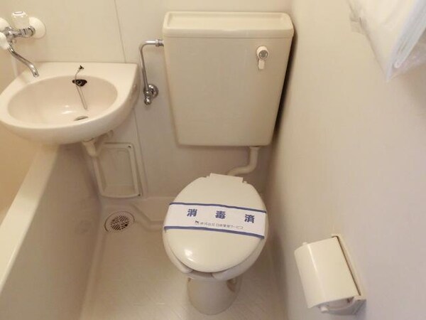 トイレ(★お手入れ簡単３点式ユニットタイプのトイレです★)