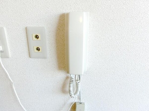 設備(★安心セキュリティーのインターホン付です★)