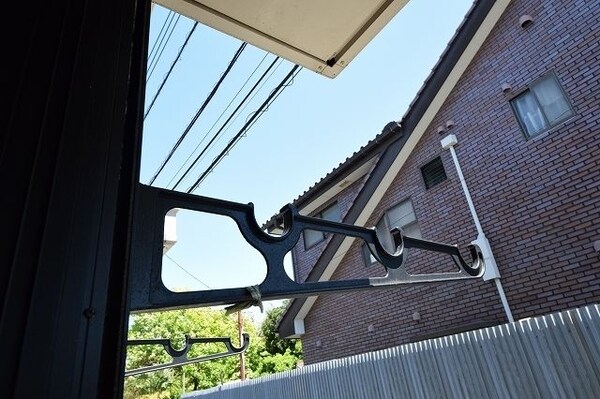 設備(★物干し竿掛けです★)