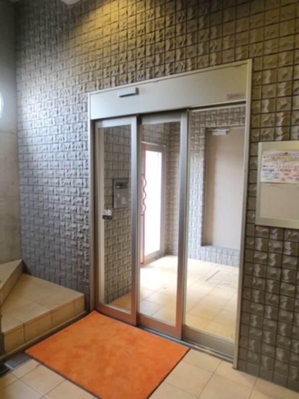 共有部分(★オートロック付のエントランスです★)