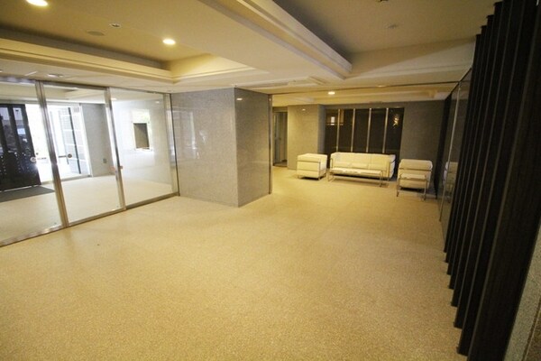 エントランス(★エントランスロビー★)