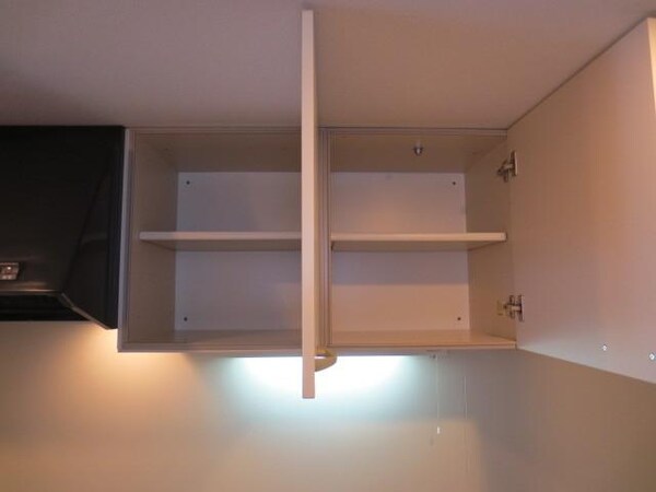 その他(★キッチンの上部収納です★)