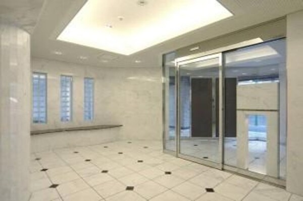 エントランス(★安心のオートロック付★)