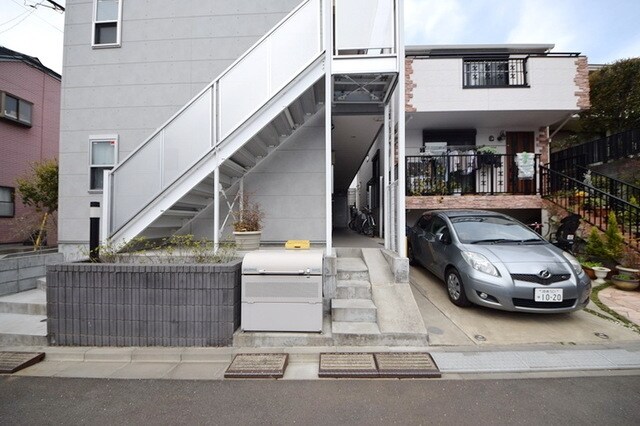 物件内観写真12　(★エントランス★)