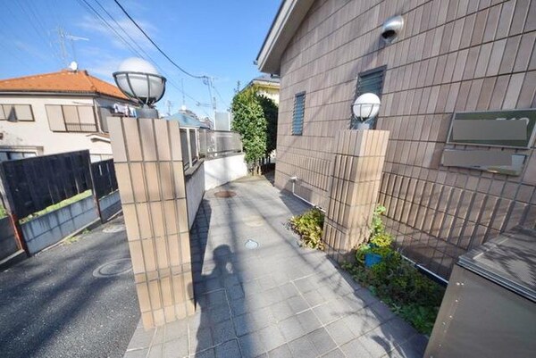 エントランス(★こちらが入口です★)