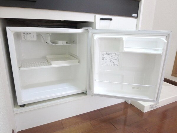 設備(★一人暮らしにちょうど良いサイズのミニ冷蔵庫が付いています★)