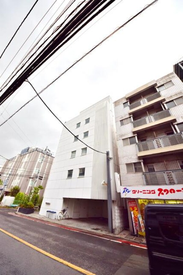 外観(★千歳烏山駅にも芦花公園駅にも近いですよ★)