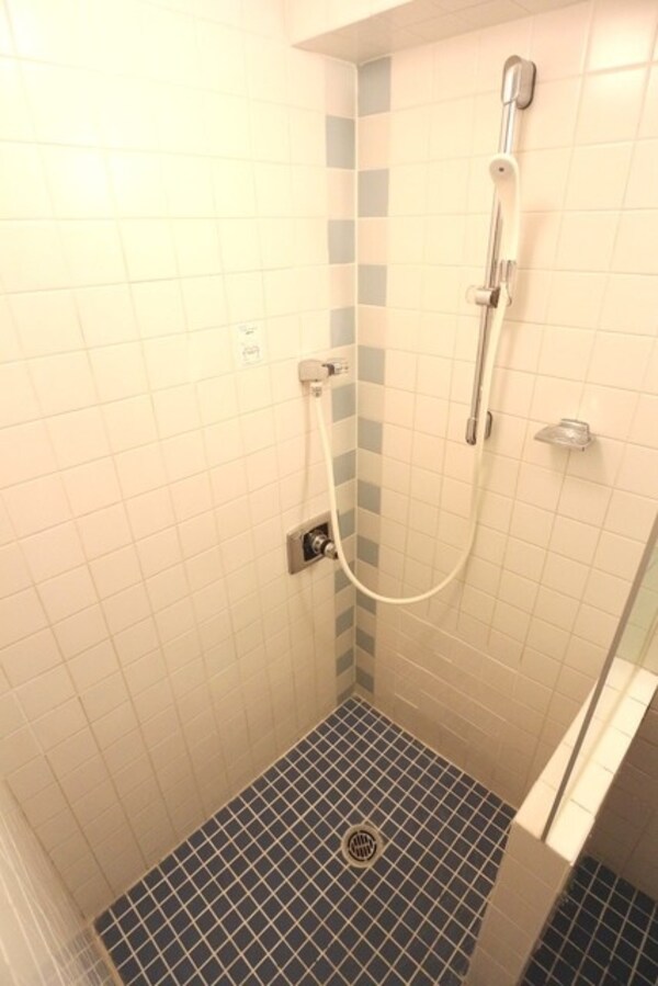 設備(★シャワルーム★※別部屋参考写真★)