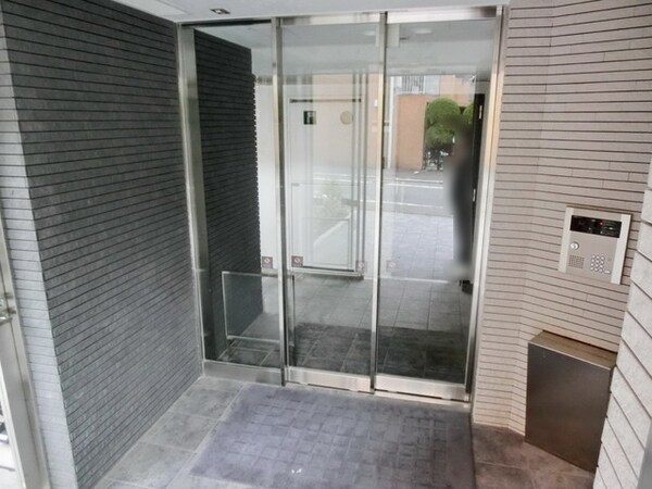 エントランス(外観・共用部分)