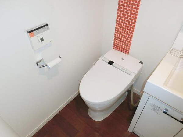 トイレ(★ウォシュレット付のキレイなトイレです★)