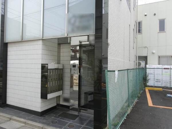 エントランス(★オシャレなエントランスです★)