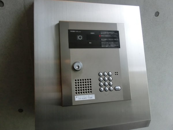 エントランス(外観・共用部分)