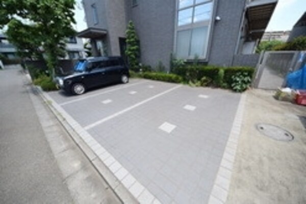 駐車場(★敷地内駐車場★)