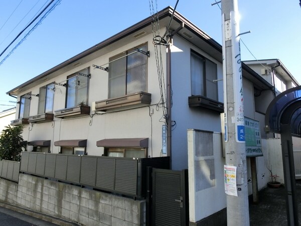 外観(★閑静な住宅街・木造２階建てのアパートです★)