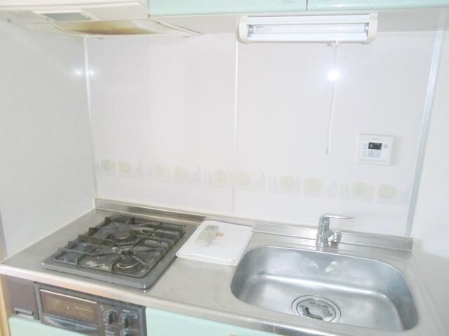 物件内観写真6　(★お料理らくらくシステムキッチン２口付きです★)