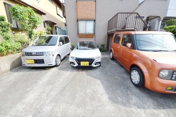 駐車場(★駐車場★)