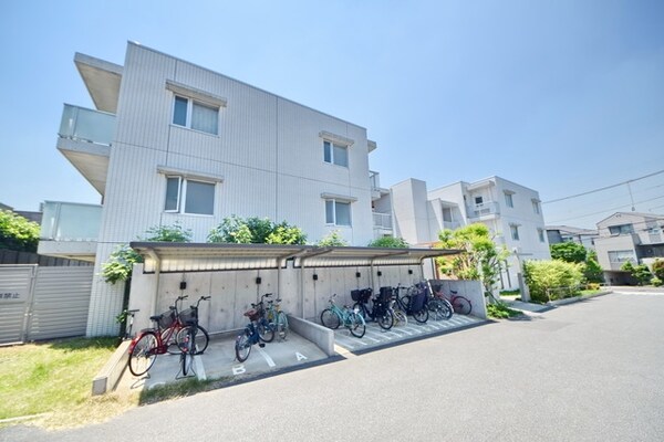 外観(★日当たりの良い閑静な住宅街にあります★)