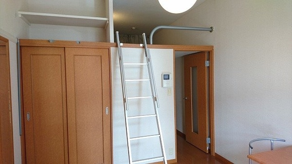 その他室内・内装(床材は号室によって異なります)