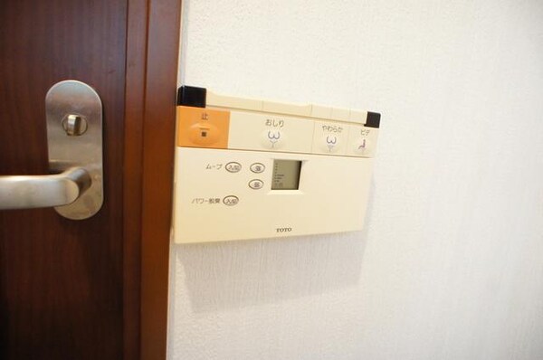 設備(洗浄便座用のリモコンです♪)