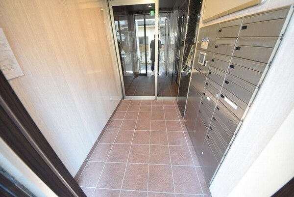 エントランス(★広々としたエントランスです★)