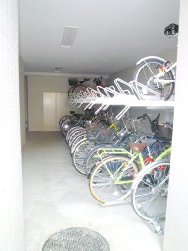 共有部分(★屋内駐輪場★)